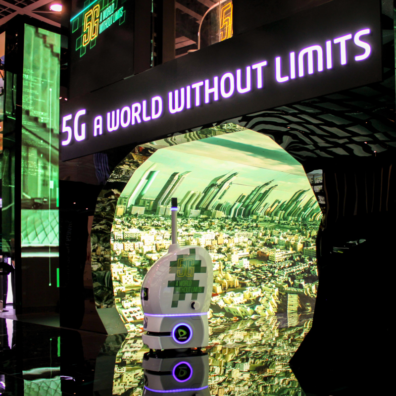 Dimalog 5G mobile robot at Etisalat’s stand at Gitex 2019 in Dubai
